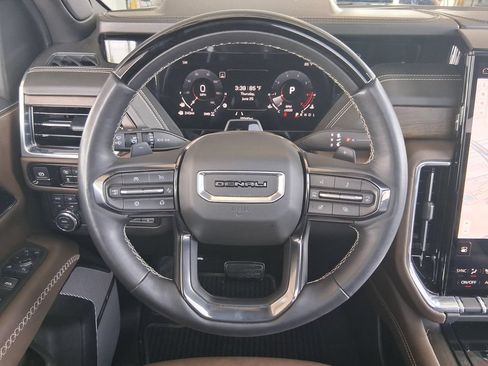 Used 2026 GMC Yukon Denali Ultimate AWD/4WD image 11