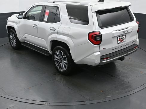 Used 2025 Toyota 4Runner Limited image 30