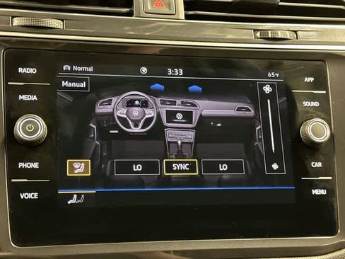 Used 2023 Volkswagen Tiguan SE image 14