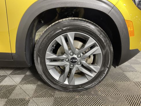 Used 2022 Kia Seltos S image 6