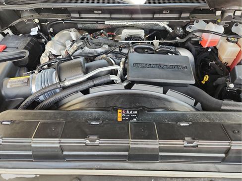 Used 2025 Chevrolet Silverado 2500 High Country w/ Technology Package AWD/4WD image 30