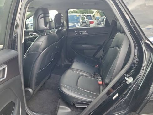 Used 2023 Kia Sportage EX FWD image 12