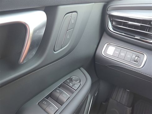 New 2026 Buick Enclave Sport Touring w/ LPO, Floor Liner Package image 15