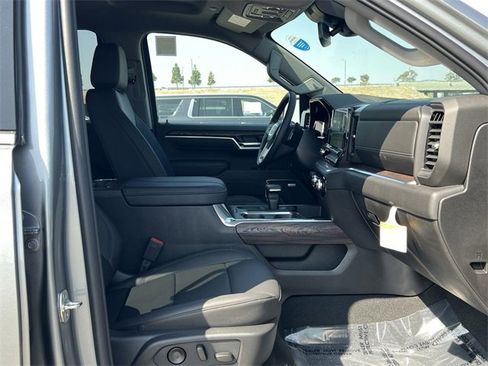 New 2026 GMC Sierra 1500 SLT w/ SLT Premium Plus Package image 34