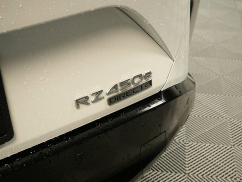 Certified 2023 Lexus RZ 450e Premium w/ Technology Package AWD/4WD image 9