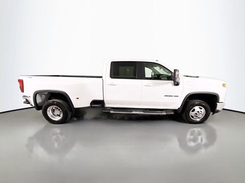 Used 2024 Chevrolet Silverado 3500 LT w/ Safety Package AWD/4WD image 8