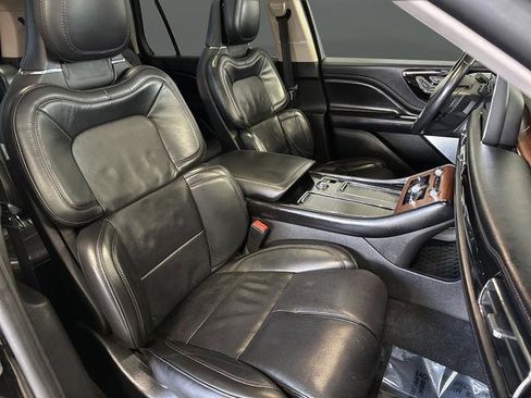 Used 2020 Lincoln Aviator Reserve w/ Equipment Group 202A image 34