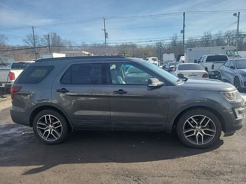 Used 2016 Ford Explorer Sport w/ Equipment Group 401A image 9