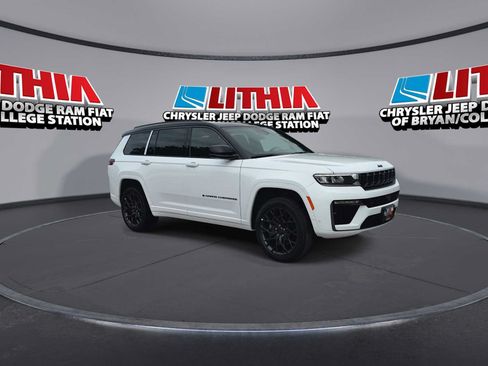 New 2026 Jeep Grand Cherokee L Summit w/ Obsidian Package AWD/4WD image 2