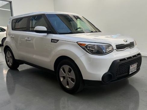Used 2015 Kia Soul FWD image 8