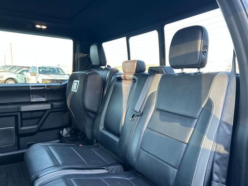 Used 2018 Ford F150 Raptor w/ Equipment Group 802A Luxury image 37