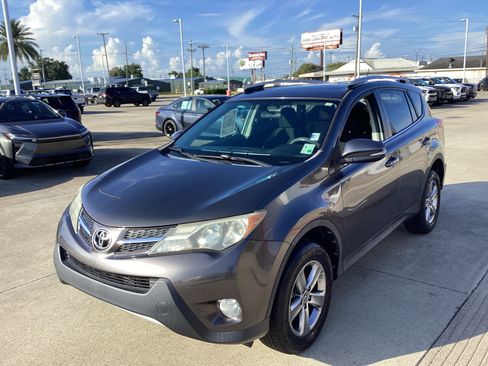 Used 2015 Toyota RAV4 XLE FWD image 3
