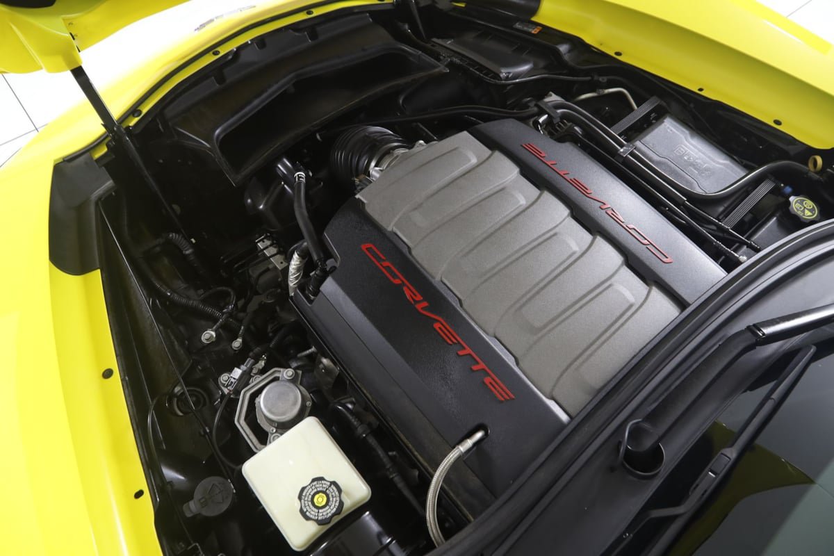 Used 2016 Chevrolet Corvette Stingray Coupe RWD image 25