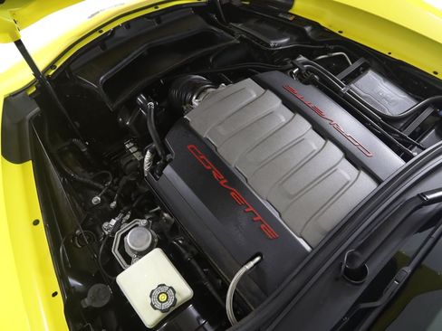 Used 2016 Chevrolet Corvette Stingray Coupe RWD image 25
