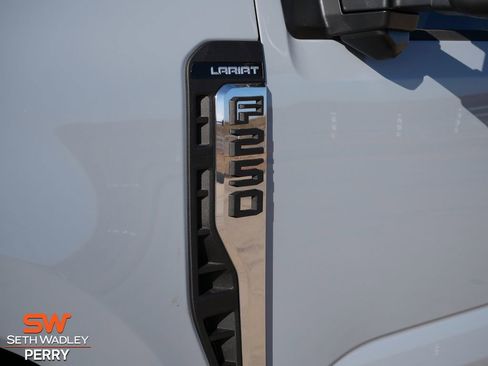 New 2026 Ford F250 Lariat w/ FX4 Off-Road Package image 10