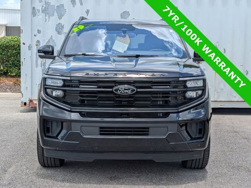 Certified 2025 Ford Expedition Platinum w/ Stealth Appearance Package AWD/4WD image 8