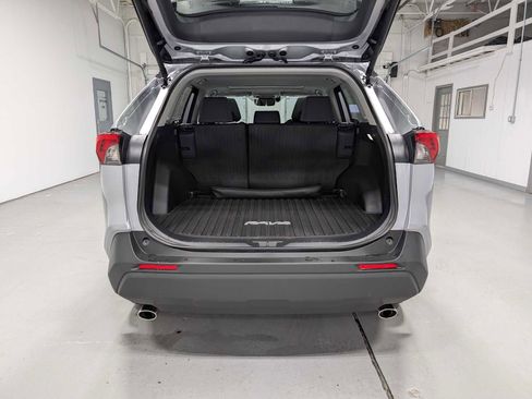 Used 2025 Toyota RAV4 XLE image 40