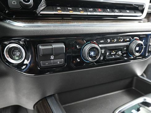 Used 2024 Chevrolet Silverado 1500 LT Trail Boss w/ LT Trail Boss Premium Package image 24