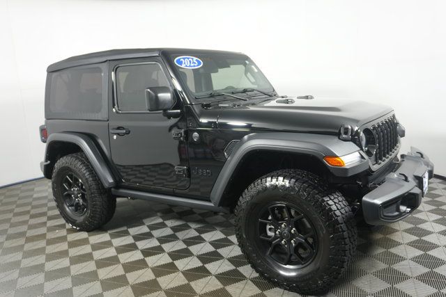 Used 2025 Jeep Wrangler Sport AWD/4WD image 2
