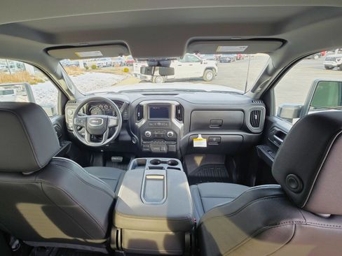 New 2026 GMC Sierra 2500 Pro w/ Convenience Package image 18