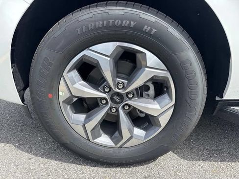 New 2027 Ford Expedition Max Active RWD image 9