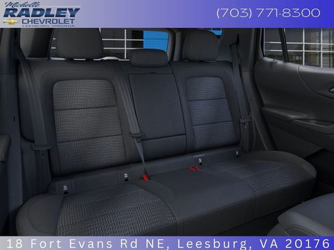 New 2025 Chevrolet Equinox LT image 17