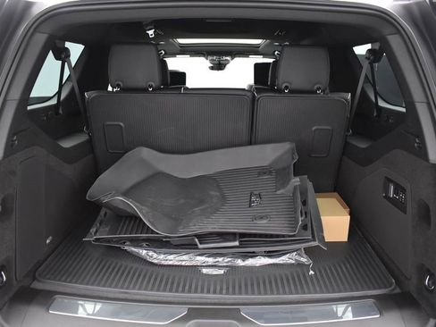 Certified 2026 Cadillac Escalade ESV Sport w/ Touring Package AWD/4WD image 9