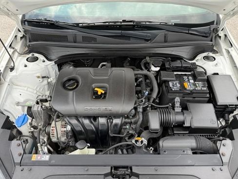 Certified 2023 Kia Forte LXS w/ LXS Technology Package FWD image 25