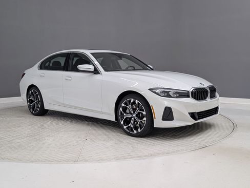 Used 2026 BMW 330i Sedan w/ Convenience Package RWD image 45