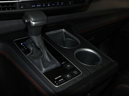 Used 2023 Toyota Sienna XSE image 21