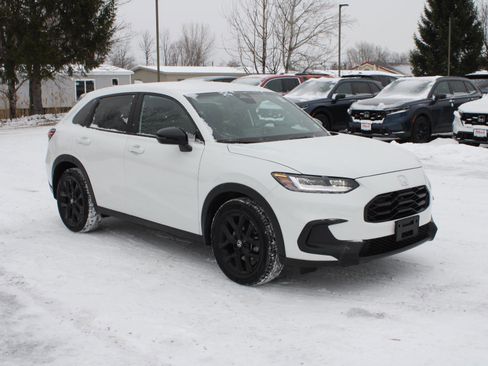 Certified 2024 Honda HR-V Sport image 3