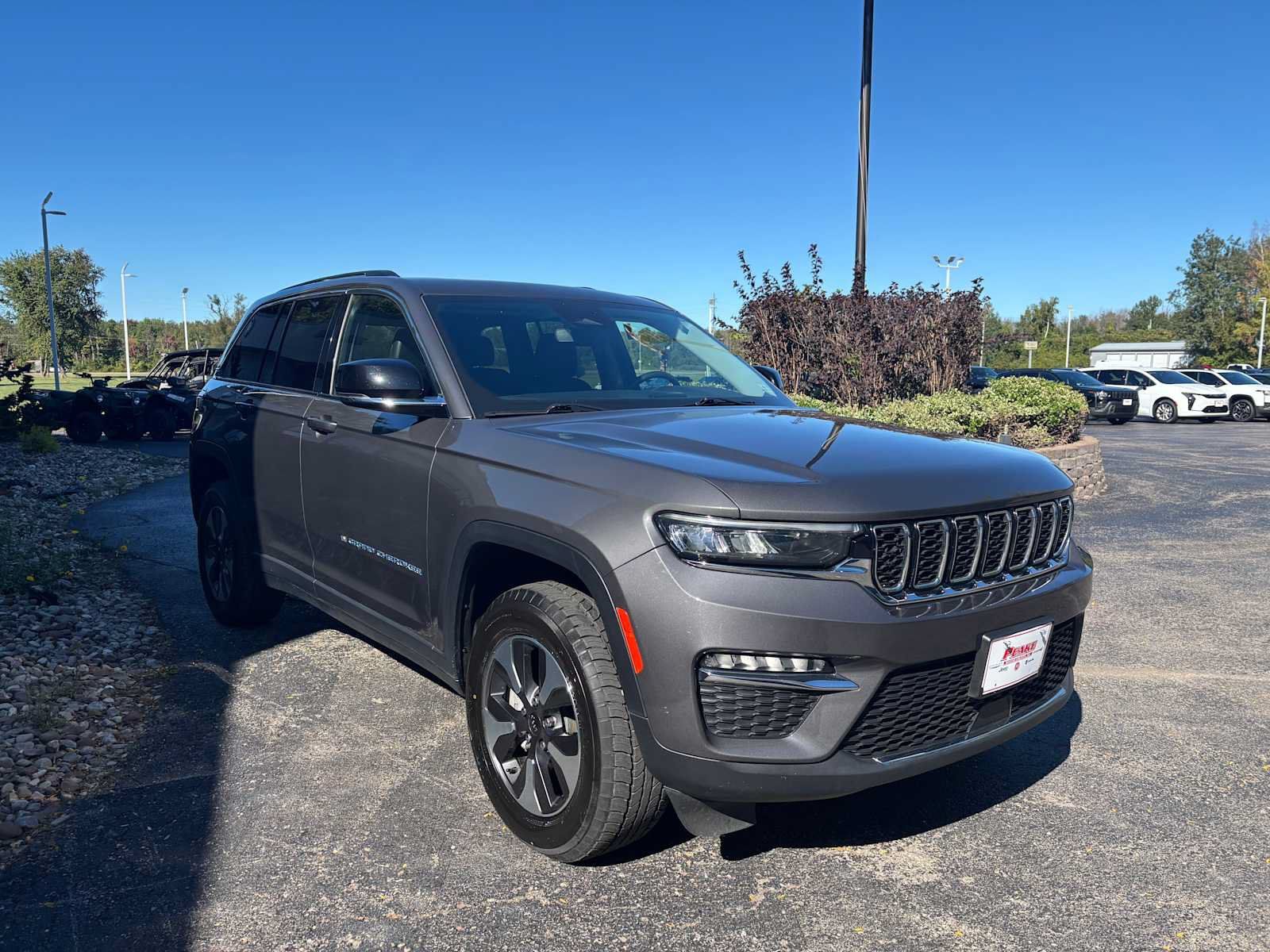 Used 2024 Jeep Grand Cherokee Limited 4xe AWD/4WD image 11