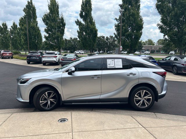 Used 2023 Lexus RX 350 Premium w/ Accessory Package AWD/4WD image 4