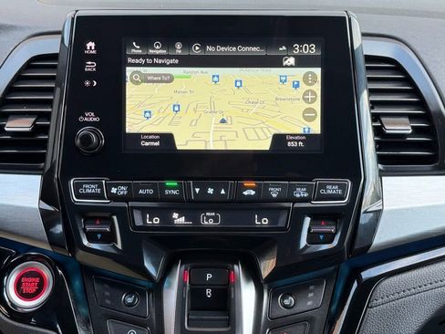 Used 2023 Honda Odyssey Touring image 10