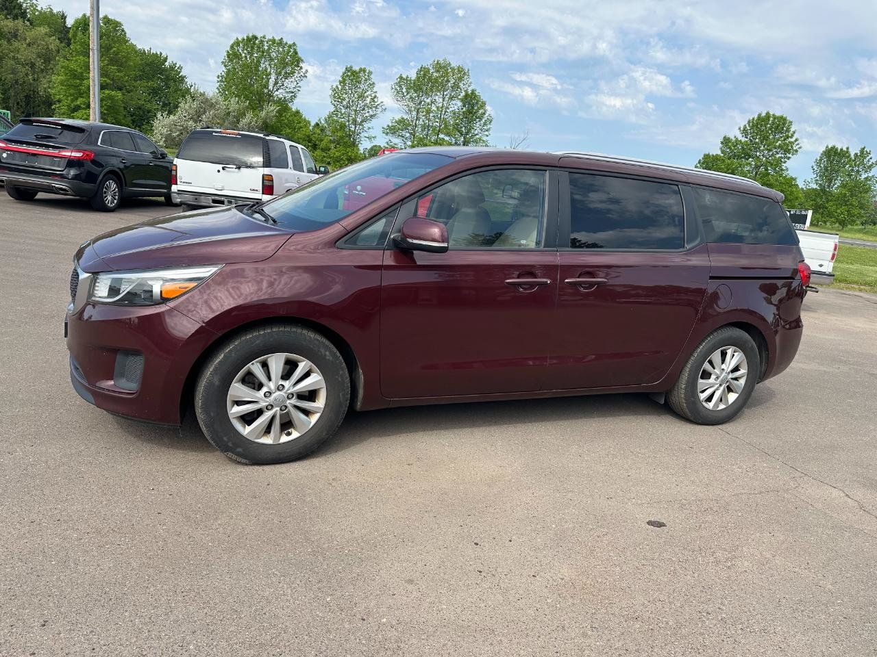 Used 2015 Kia Sedona LX FWD image 11