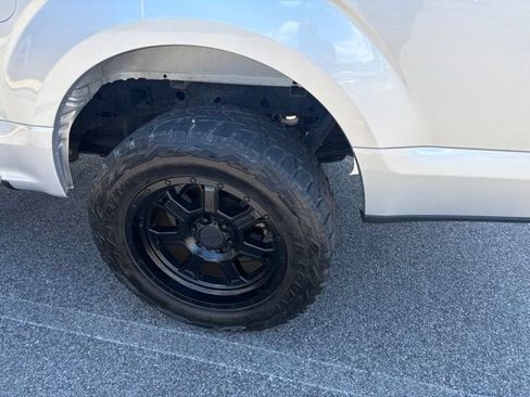 Used 2018 Ford F150 XLT AWD/4WD image 7