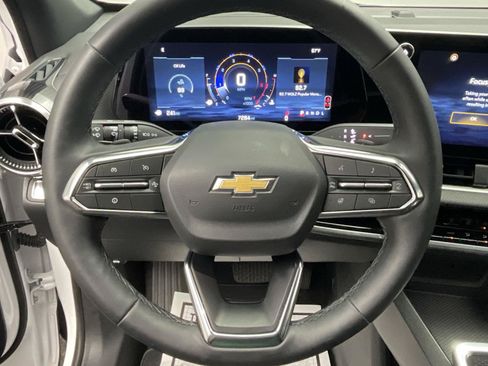 Certified 2026 Chevrolet Equinox LT w/ LPO, Floor Liner Package FWD image 14