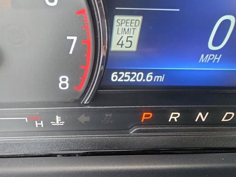 Used 2023 Ford Explorer Limited w/ Limited Technology Package image 18