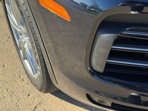 Certified 2023 Porsche Cayenne AWD/4WD image 36