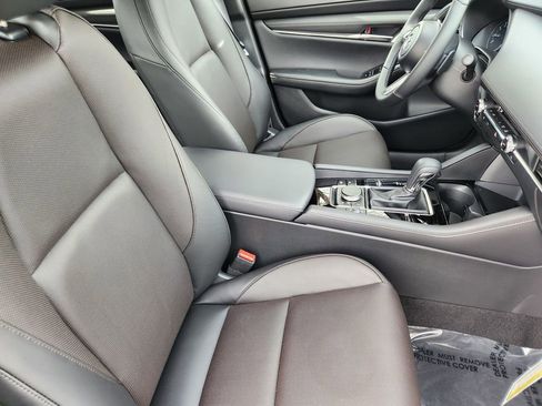 New 2026 MAZDA MAZDA3 2.5 Turbo Sedan w/Premium Plus image 5