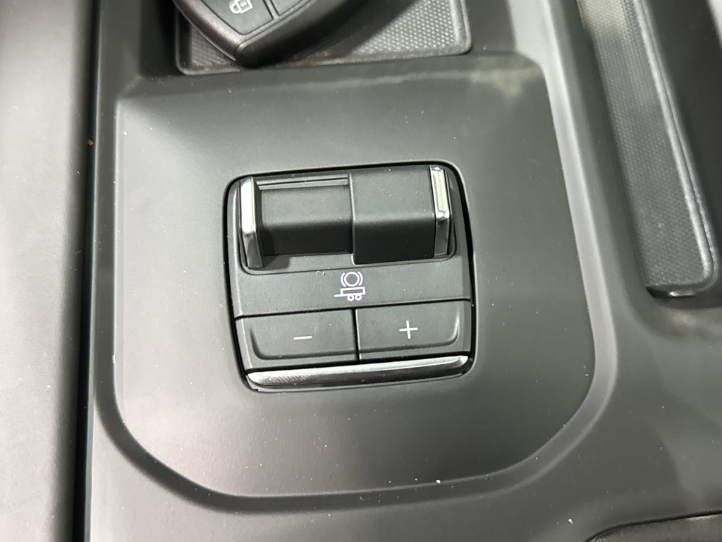 New 2026 GMC Sierra 3500 Denali Ultimate AWD/4WD image 39