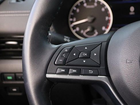 Used 2021 Nissan Sentra SV image 11