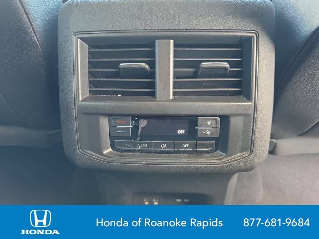 Used 2021 Volkswagen Atlas SE FWD image 28