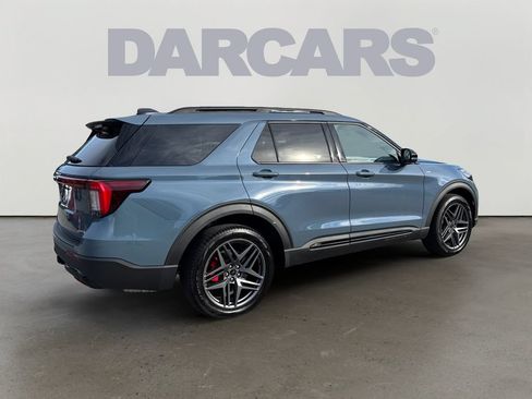 Used 2026 Ford Explorer ST-Line w/ ST-Line Street Pack AWD/4WD image 7