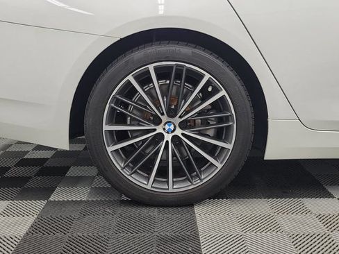 Used 2021 BMW 530i w/ M Sport Package RWD image 7