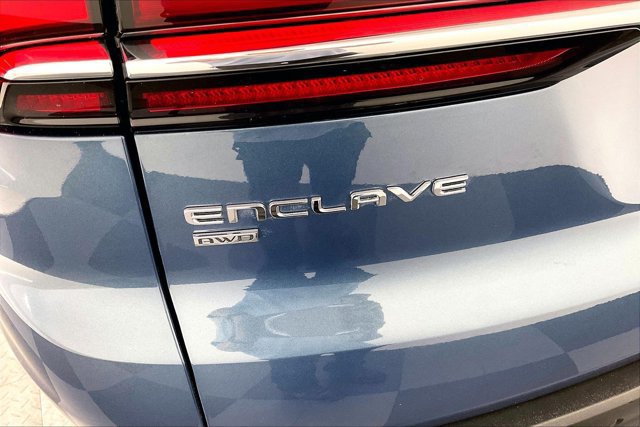 Used 2025 Buick Enclave Preferred AWD/4WD image 31