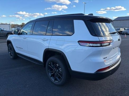New 2025 Jeep Grand Cherokee L Limited image 6