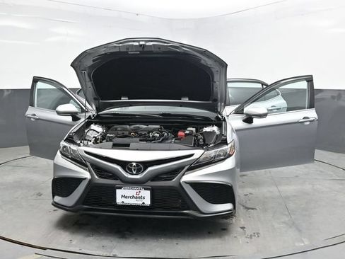 Used 2022 Toyota Camry SE FWD image 34
