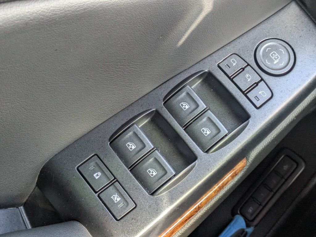 Used 2019 Chevrolet Tahoe Premier RWD image 39