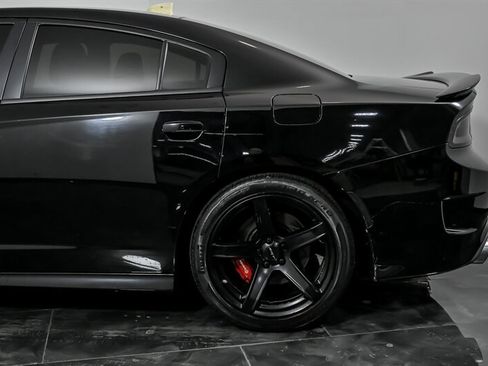 Used 2018 Dodge Charger SRT Hellcat image 7